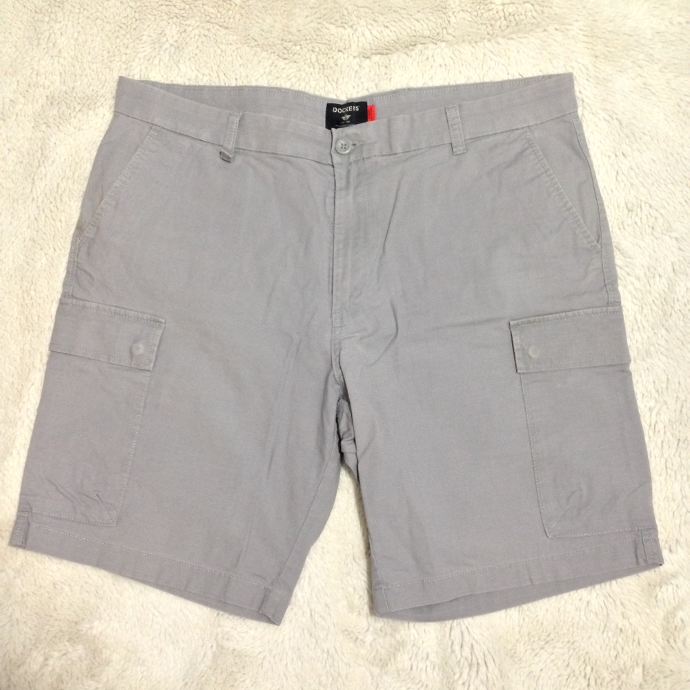 Dockers | Smart 360 Tech • 9" Cargo Shorts | Size 36